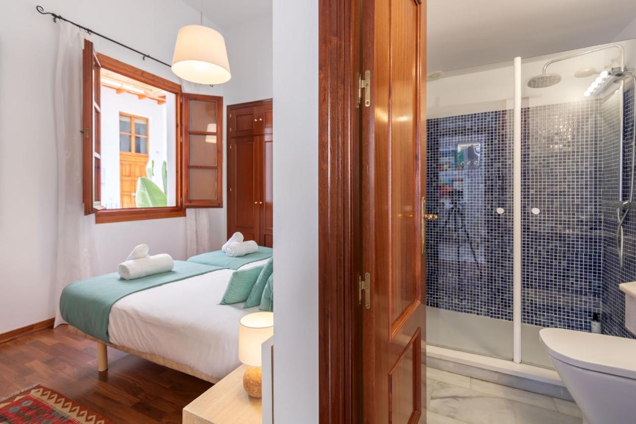 Abades Giralda Deluxe By Valcambre Apartment Sevilla Bagian luar foto