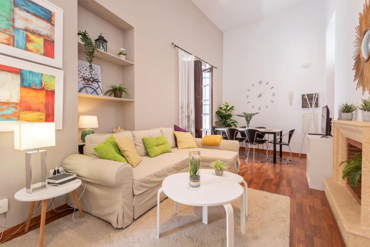 Abades Giralda Deluxe By Valcambre Apartment Sevilla Bagian luar foto