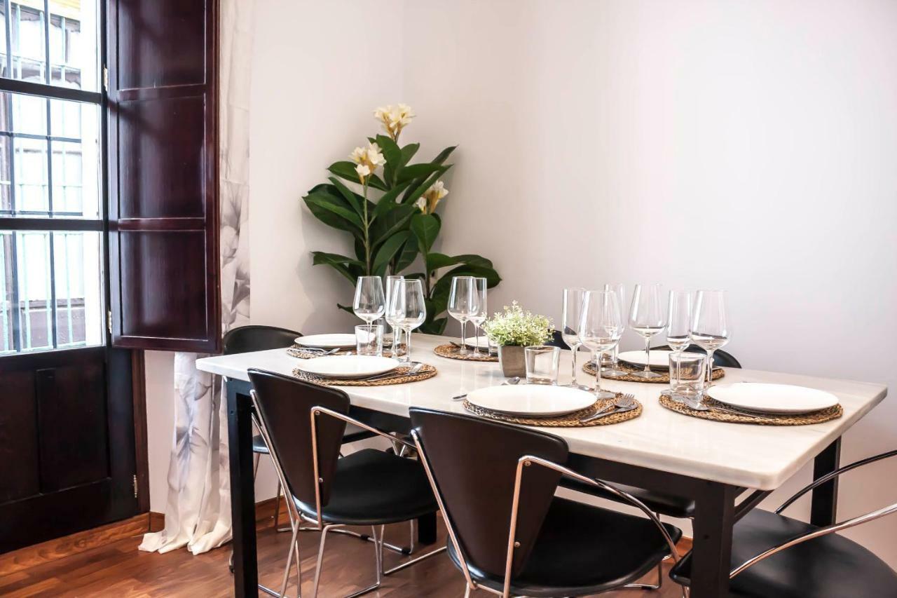 Abades Giralda Deluxe By Valcambre Apartment Sevilla Bagian luar foto