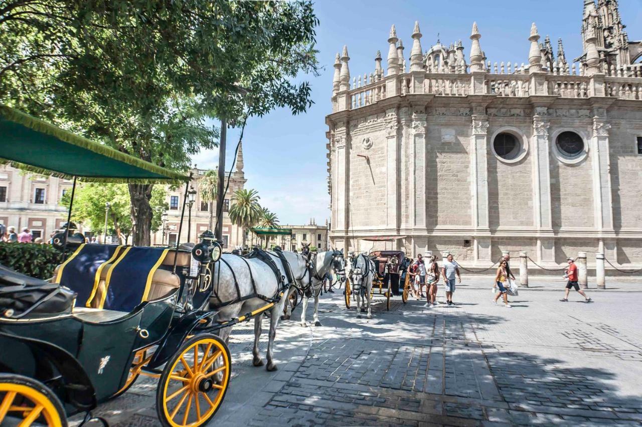 Abades Giralda Deluxe By Valcambre Apartment Sevilla Bagian luar foto